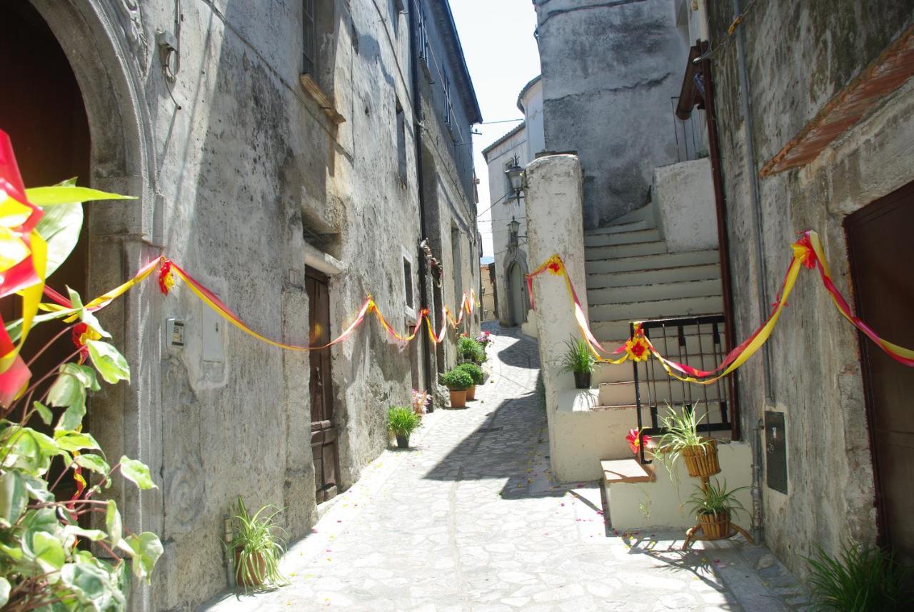 Hotel Le Due Lanterne Aieta Esterno foto