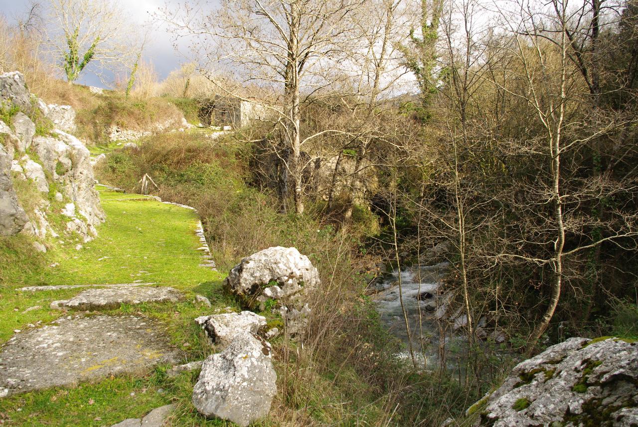 Hotel Le Due Lanterne Aieta Esterno foto