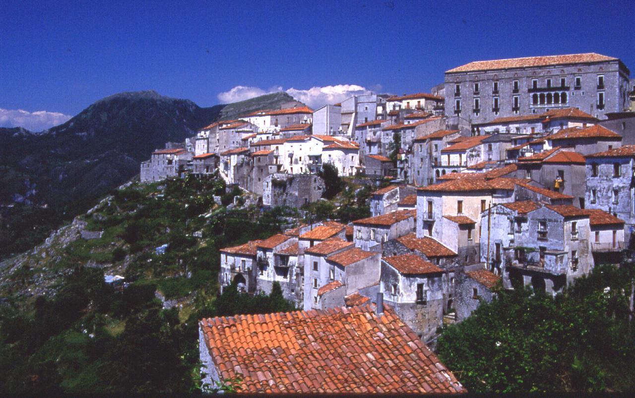 Hotel Le Due Lanterne Aieta Esterno foto